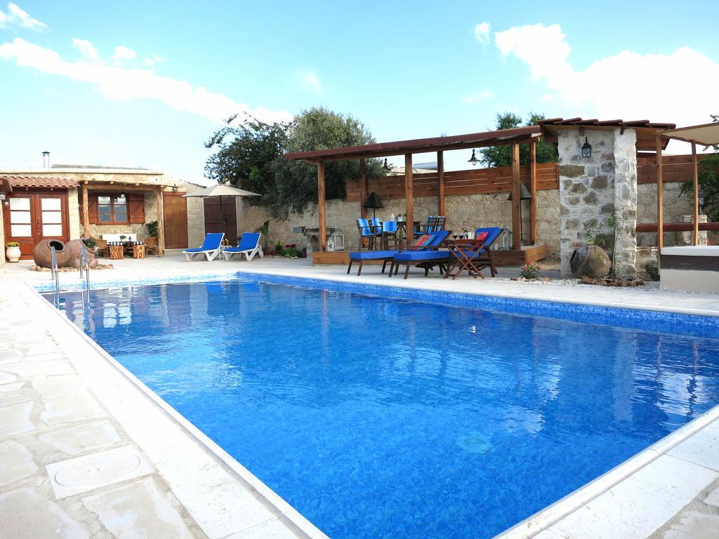 הוילה Polis Simona Stone House חדר תמונה