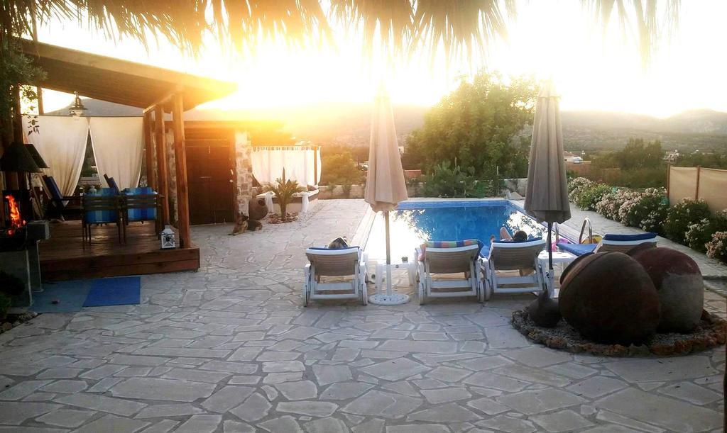 הוילה Polis Simona Stone House חדר תמונה