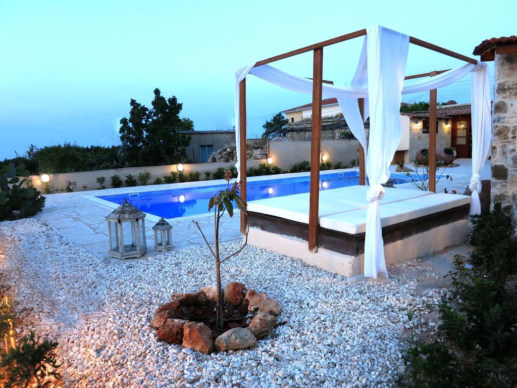 הוילה Polis Simona Stone House חדר תמונה