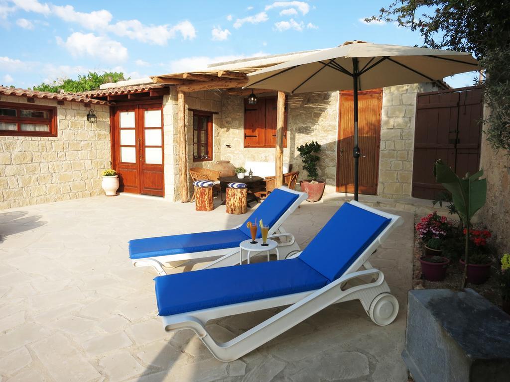 הוילה Polis Simona Stone House חדר תמונה