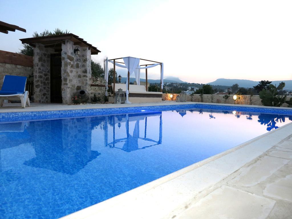 הוילה Polis Simona Stone House חדר תמונה
