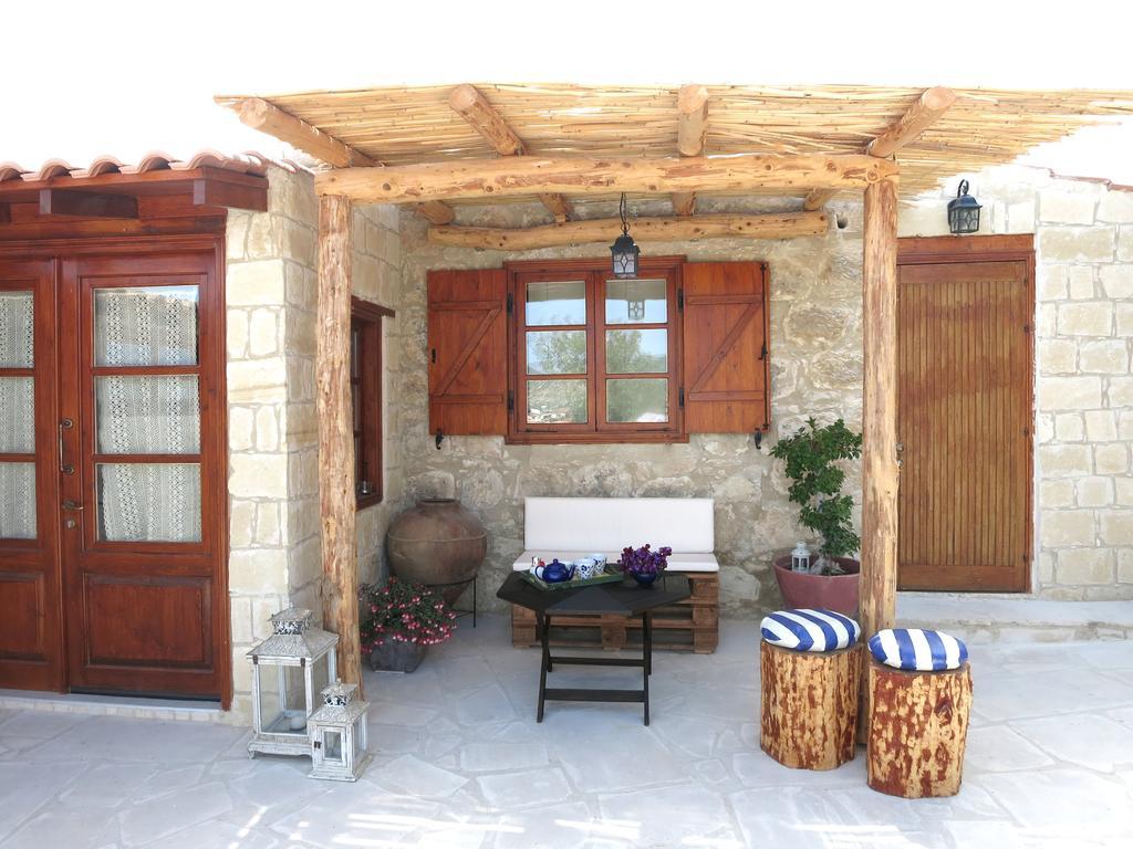 הוילה Polis Simona Stone House חדר תמונה